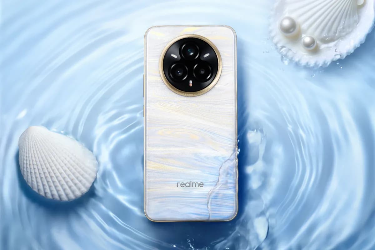 Realme Introduces Temperature-Sensitive Color Changing Smartphone