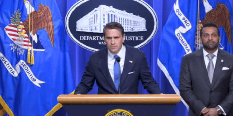 Court Filing Reveals DOJ Move to End Trump’s $1.7 Billion Anti-Weaponization Fund Case