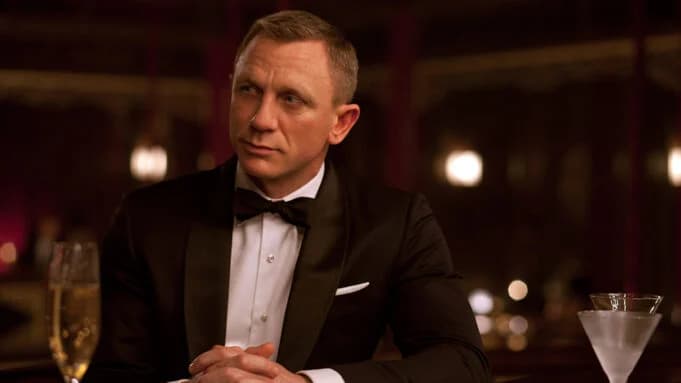 Amazon to License ‘James Bond’ to Rival Netflix in Content Pivot