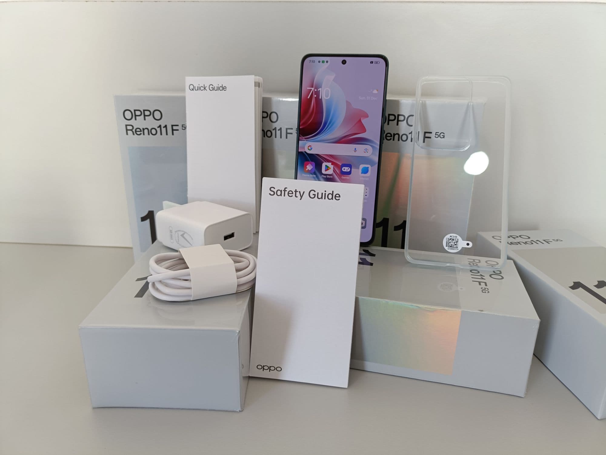 Oppo Reno11 F 5G unboxing & first impressions