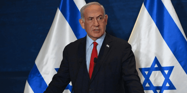 U.S. Senator Vows to Block Aid to Israel Hours After Italy Suspends Defense Pact