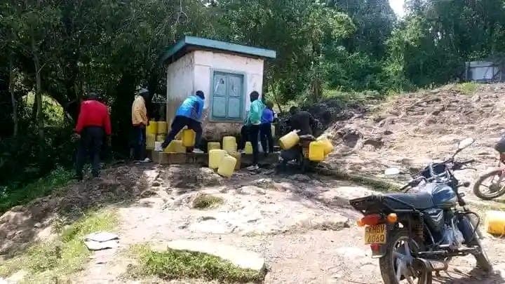 Despite heavy rains, Lumakanda residents walk miles in search of water