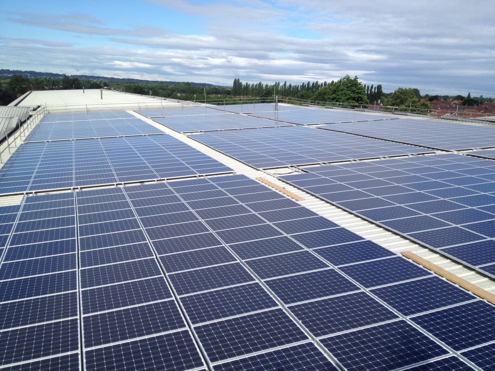 Embracing recycled damaged solar panels