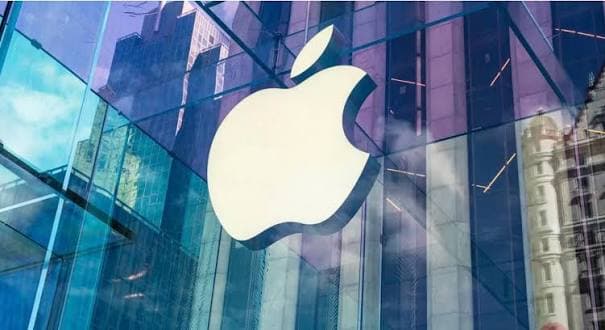 Apple faces Ksh.349 billion lawsuit in UK over app privacy feature
