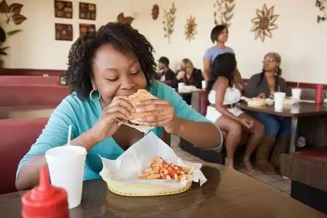 7 Tips To Help You Manage Emotional Eating
